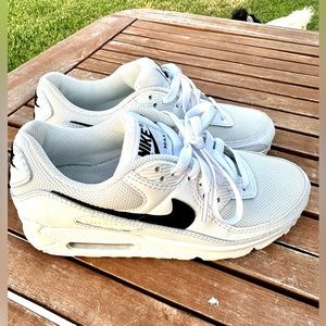 Nike Air Max 90 White Women’s size 7.5 CQ2560-101